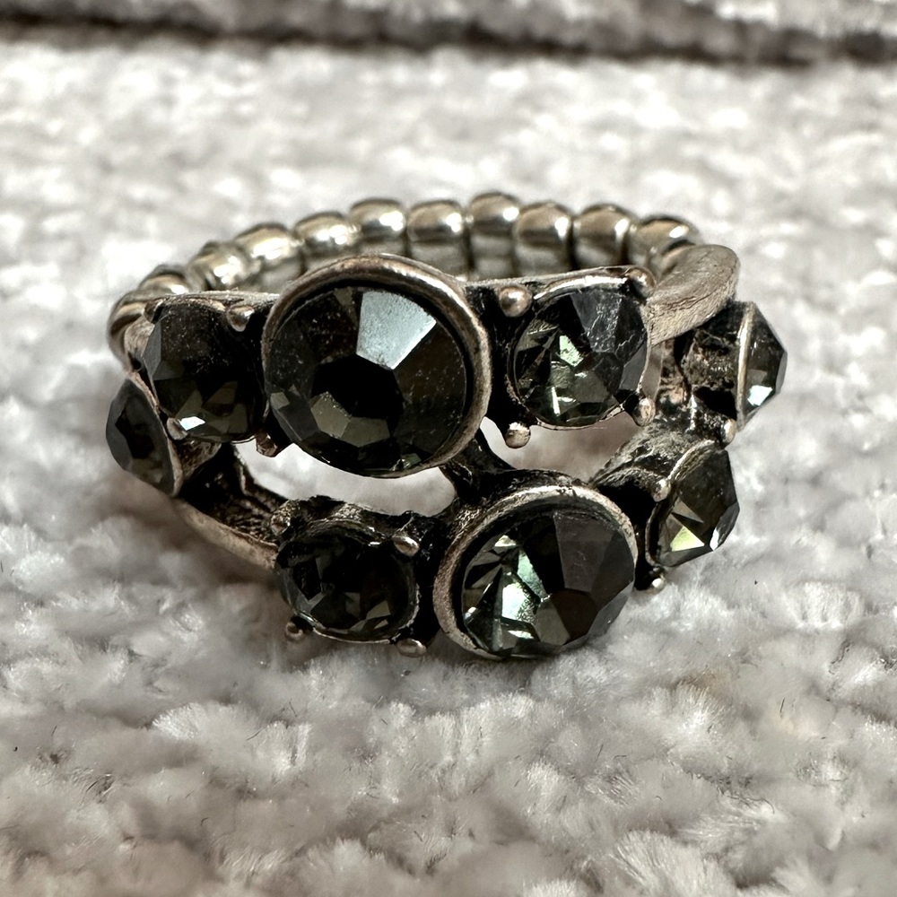 5/$20🛍️ Paparazzi Ring•Dark Green Gem Stones 💍